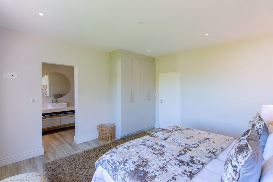 6 Bedroom Property for Sale in Myburgh Park Western Cape